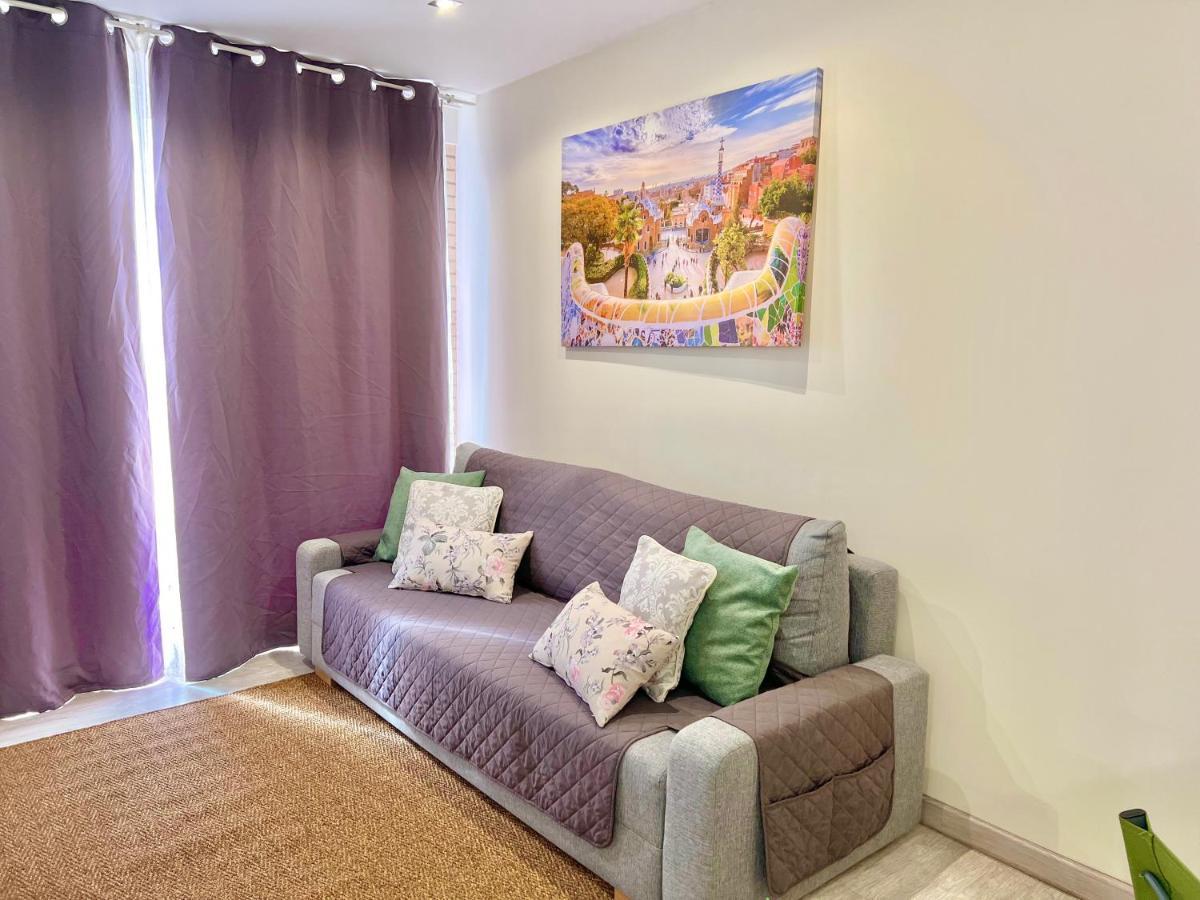 Amazing With Terrace Apartment