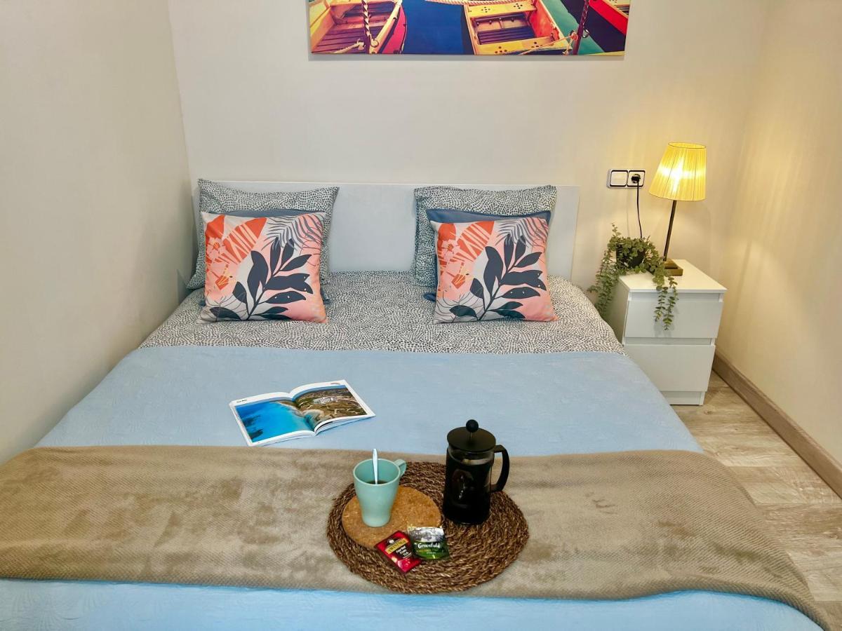 Amazing With Terrace Apartament